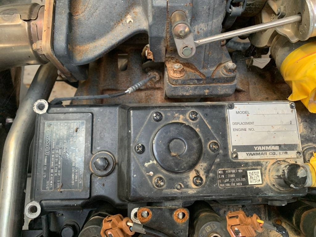 Yanmar 4TNV98CT - Engine for Construction machinery: picture 3 Yanmar 4TNV98CT - Engine for Construction machinery: picture 3
