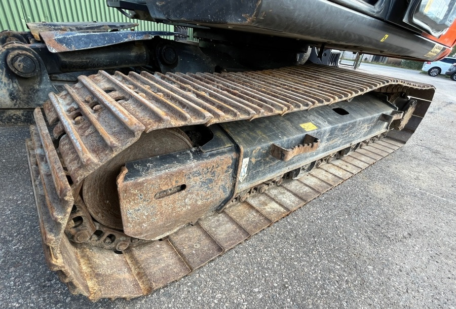 HITACHI Zaxis 130 - Crawler excavator: picture 2 HITACHI Zaxis 130 - Crawler excavator: picture 2
