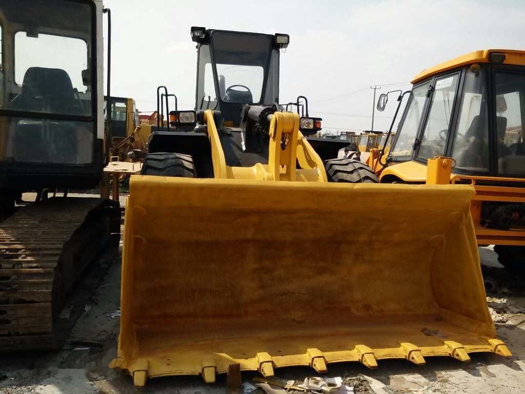 Komatsu WA380-3 - Wheel loader: picture 1 Komatsu WA380-3 - Wheel loader: picture 1