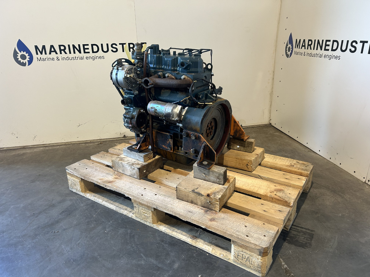 KUBOTA D1102 - Engine for Construction machinery: picture 2 KUBOTA D1102 - Engine for Construction machinery: picture 2