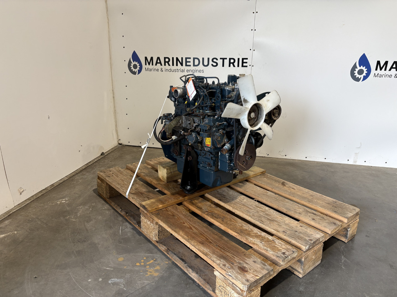 KUBOTA V1100 - Engine for Construction machinery: picture 1 KUBOTA V1100 - Engine for Construction machinery: picture 1