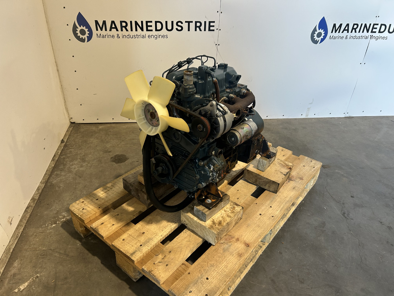 Kubota D1102 - Engine for Road roller: picture 1 Kubota D1102 - Engine for Road roller: picture 1