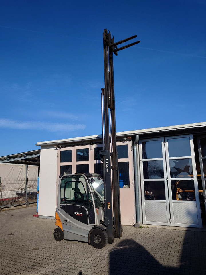 STILL RX60-25 - Electric forklift: picture 3 STILL RX60-25 - Electric forklift: picture 3
