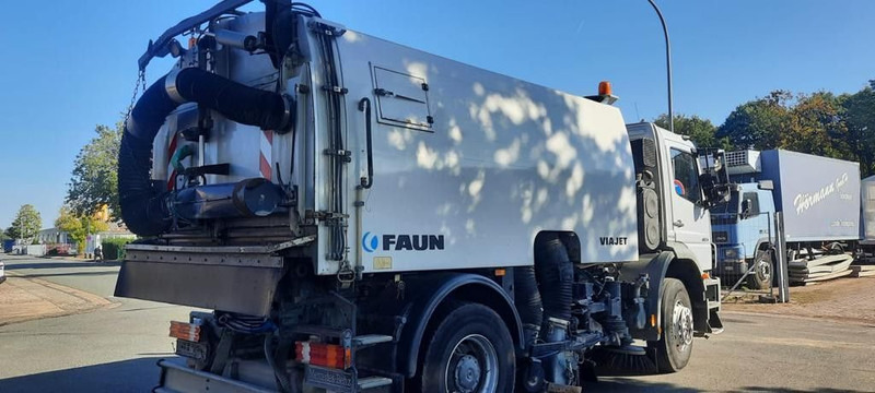 Mercedes-Benz 1824 Axor - Road sweeper: picture 4 Mercedes-Benz 1824 Axor - Road sweeper: picture 4