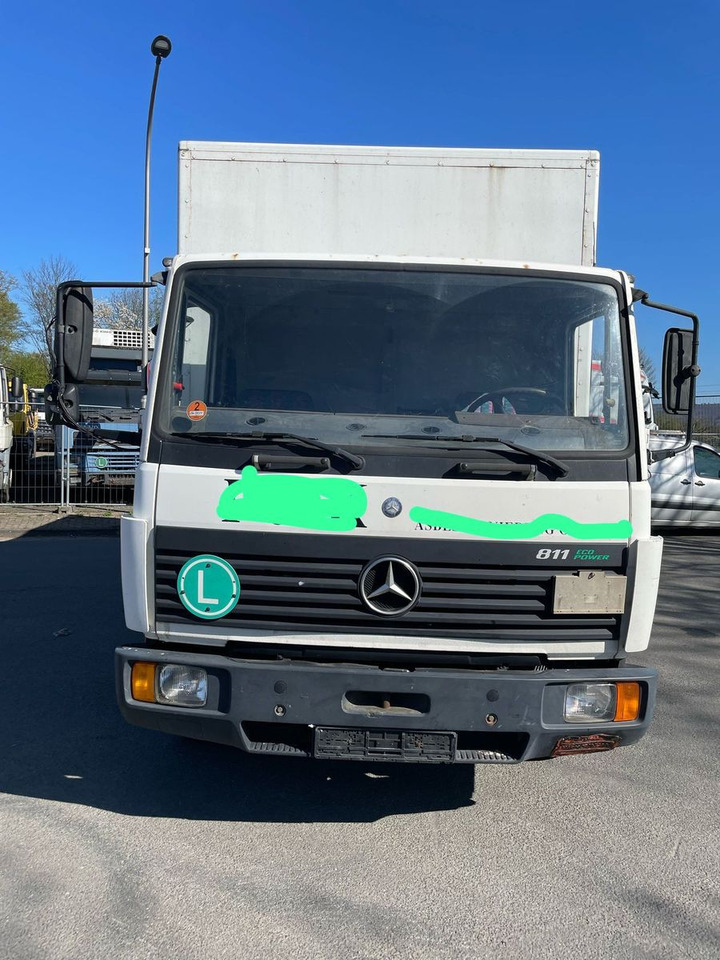 Mercedes-Benz 811 Koffer Blatt/Blatt Gefedert - Closed box van: picture 3 Mercedes-Benz 811 Koffer Blatt/Blatt Gefedert - Closed box van: picture 3