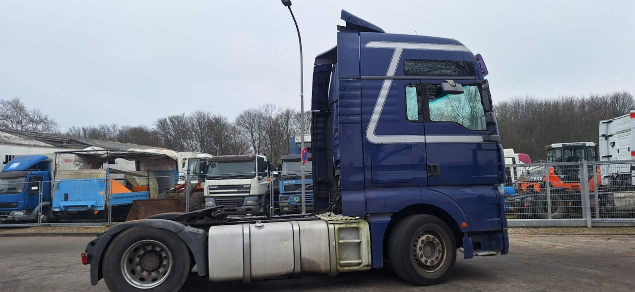 MAN 18.430 TGA G/Haus Hochdach xxl - Tractor unit: picture 4 MAN 18.430 TGA G/Haus Hochdach xxl - Tractor unit: picture 4