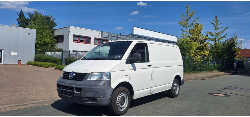 Volkswagen Transporter - Small van: picture 2 Volkswagen Transporter - Small van: picture 2