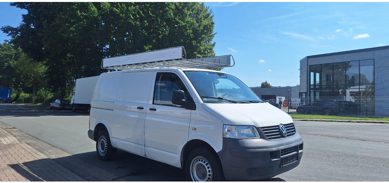 Volkswagen Transporter - Small van: picture 1 Volkswagen Transporter - Small van: picture 1