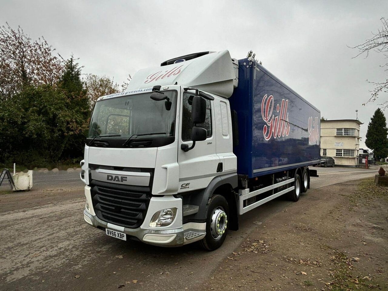 Refrigerator truck DAF CF 330: picture 1