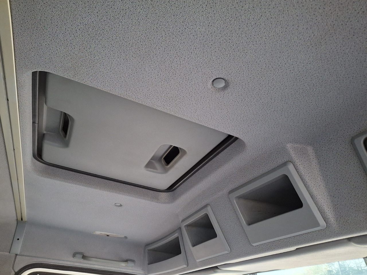 Road sweeper Mercedes-Benz Atego 1524 Zamiatarka Kehrmaschine BUCHER 2 Motoren Sweeper: picture 23 Road sweeper Mercedes-Benz Atego 1524 Zamiatarka Kehrmaschine BUCHER 2 Motoren Sweeper: picture 23