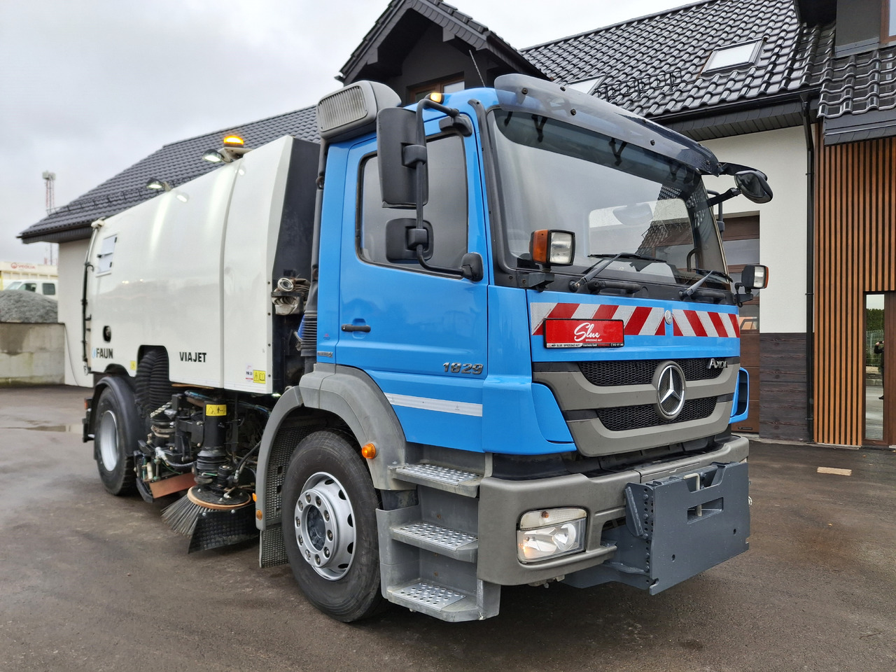 Mercedes-Benz Axor 1829 PM10 Zamiatarka Kehrmaschine FAUN - Road sweeper: picture 1 Mercedes-Benz Axor 1829 PM10 Zamiatarka Kehrmaschine FAUN - Road sweeper: picture 1