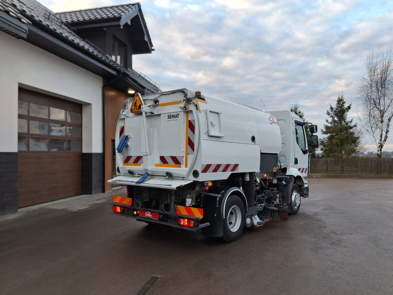 Renault Midlum 220 Karcher Zamiatarka Kehrmaschine 2013r - Road sweeper: picture 4 Renault Midlum 220 Karcher Zamiatarka Kehrmaschine 2013r - Road sweeper: picture 4