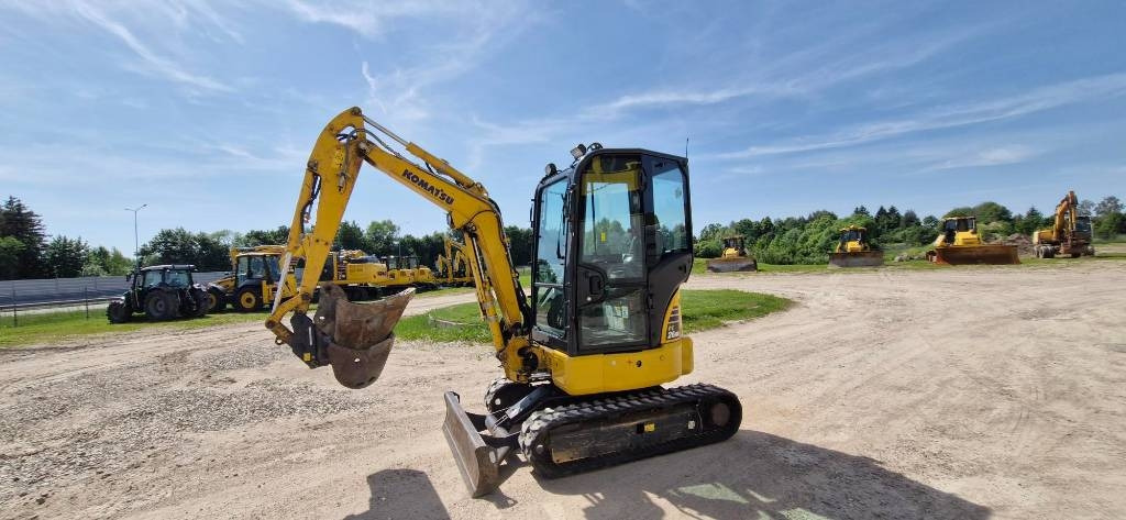 Komatsu PC 26 MR - Mini excavator: picture 2 Komatsu PC 26 MR - Mini excavator: picture 2