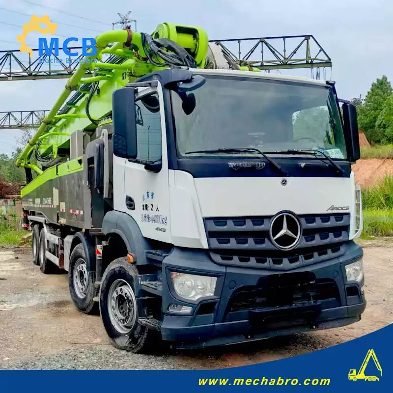 ZOOMLION ZLJ5441THBBE - Concrete pump truck: picture 3 ZOOMLION ZLJ5441THBBE - Concrete pump truck: picture 3