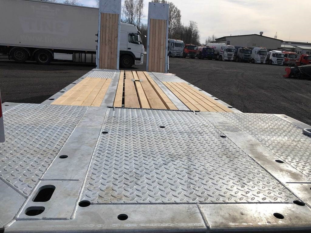 Fliegl DTS-S 300 - Low loader trailer: picture 5 Fliegl DTS-S 300 - Low loader trailer: picture 5