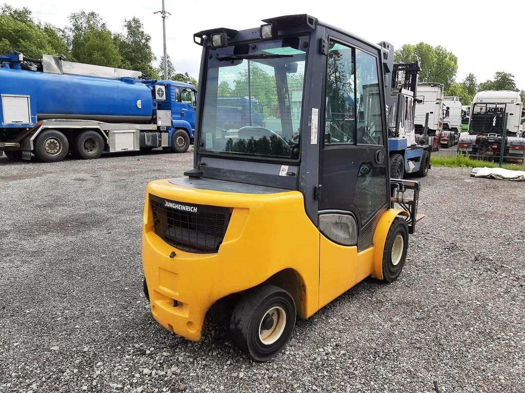 Jungheinrich DFG 430s 43kW - Diesel forklift: picture 3 Jungheinrich DFG 430s 43kW - Diesel forklift: picture 3