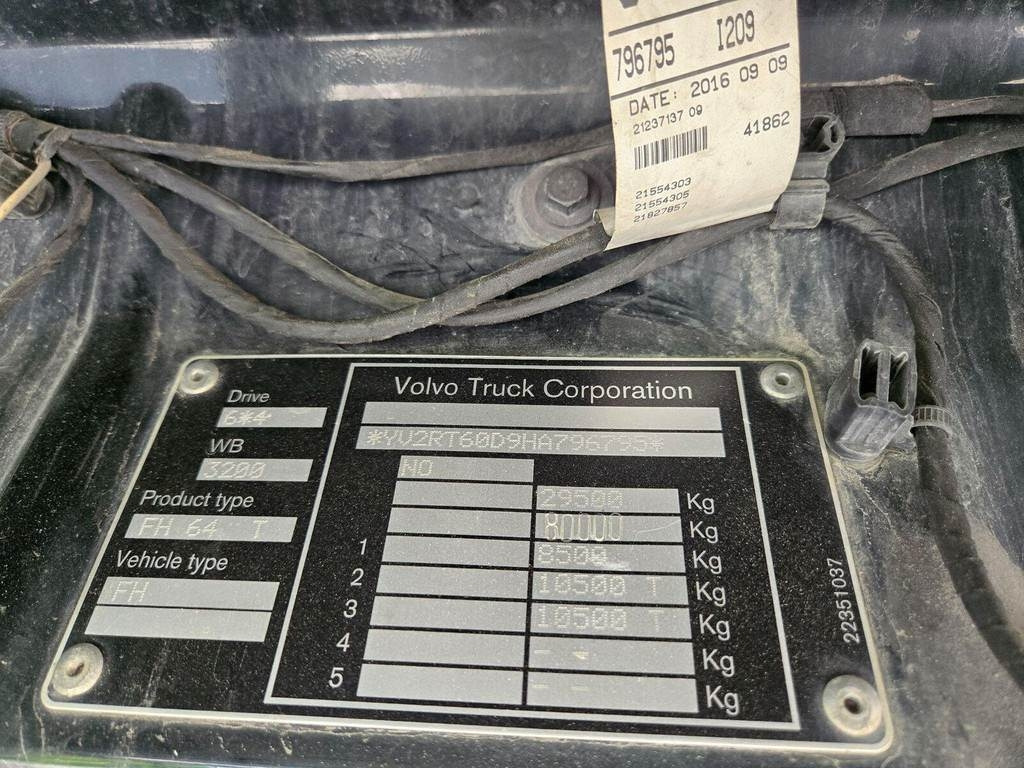 Tractor unit Volvo FH540 6X4 DUALCLUTCH: picture 19