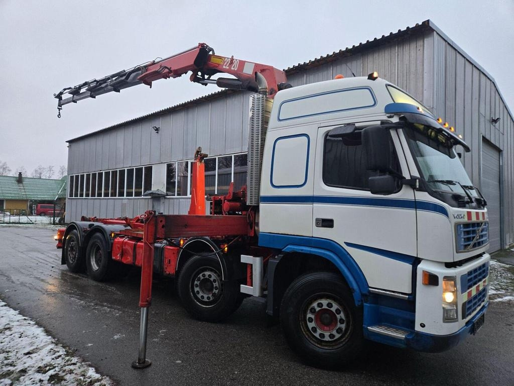 Volvo FM12 420 8X2 HMF 2220 K4 - Hook lift truck: picture 4 Volvo FM12 420 8X2 HMF 2220 K4 - Hook lift truck: picture 4