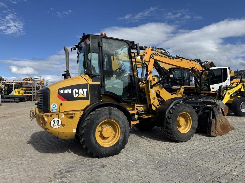 CAT 908M mit Klappschaufe und Palletengabeln - Wheel loader: picture 4 CAT 908M mit Klappschaufe und Palletengabeln - Wheel loader: picture 4