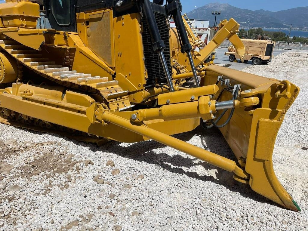Bulldozer CAT D9N: picture 10