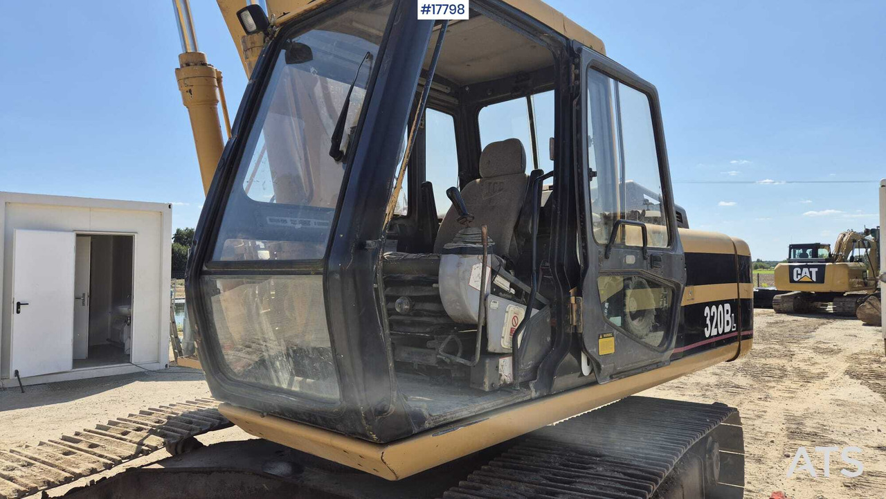 Crawler excavator Crawler excavator JCB JS 220 LONG 16m (1997): picture 19 Crawler excavator Crawler excavator JCB JS 220 LONG 16m (1997): picture 19