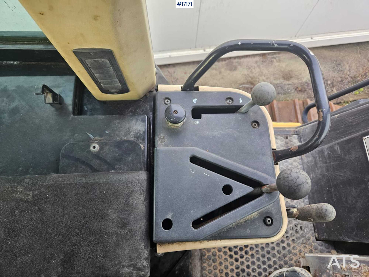 Crawler loader Crawler loader CAT 963C (2001): picture 13