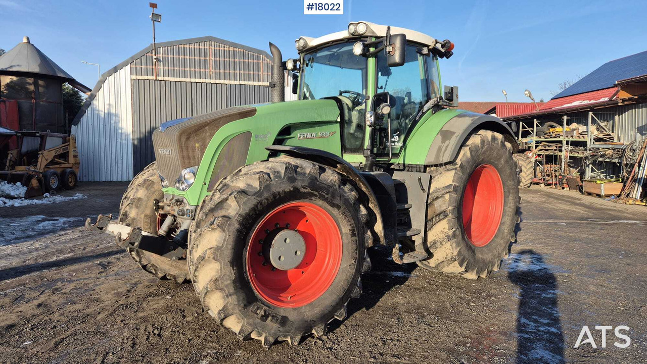 FENDT 933 Vario agricultural tractor (2015) - Farm tractor: picture 3 FENDT 933 Vario agricultural tractor (2015) - Farm tractor: picture 3