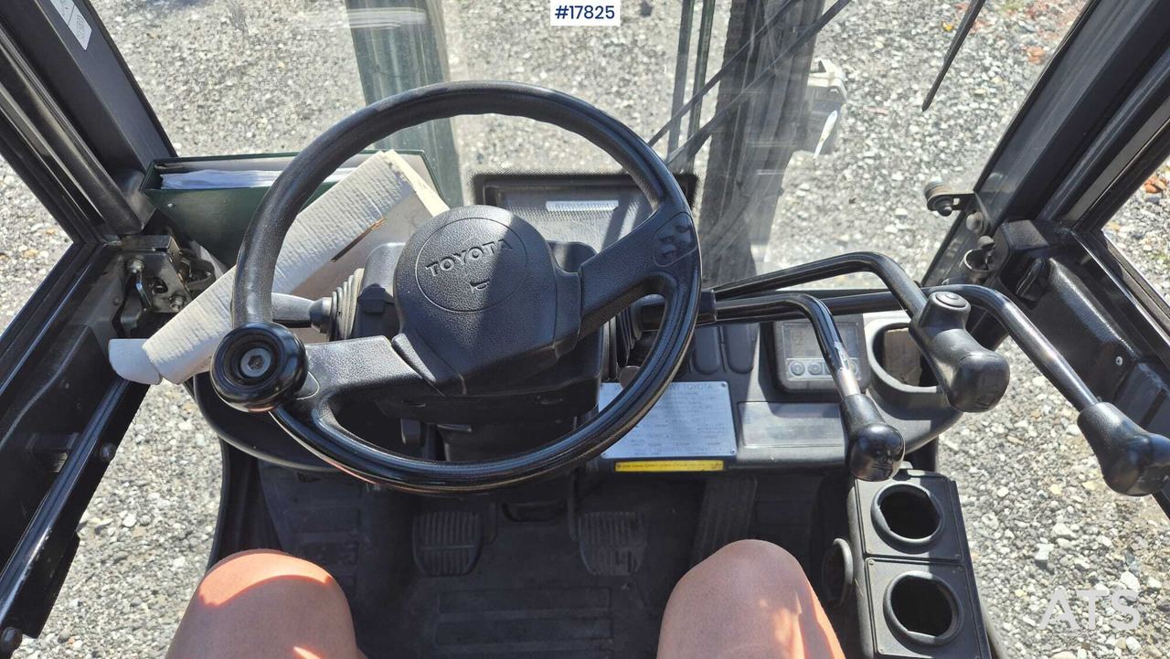 LPG forklift Forklift TOYOTA 02-8FGF15 (2007): picture 11 LPG forklift Forklift TOYOTA 02-8FGF15 (2007): picture 11