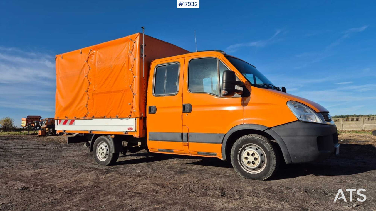 IVECO 35S14D double cab with box body (2011) - Curtain side van, Combi van: picture 3 IVECO 35S14D double cab with box body (2011) - Curtain side van, Combi van: picture 3