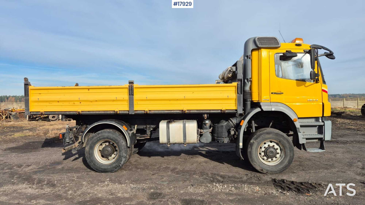 Tipper Mercedes-Benz 1824 4x4 dump truck (2005): picture 9