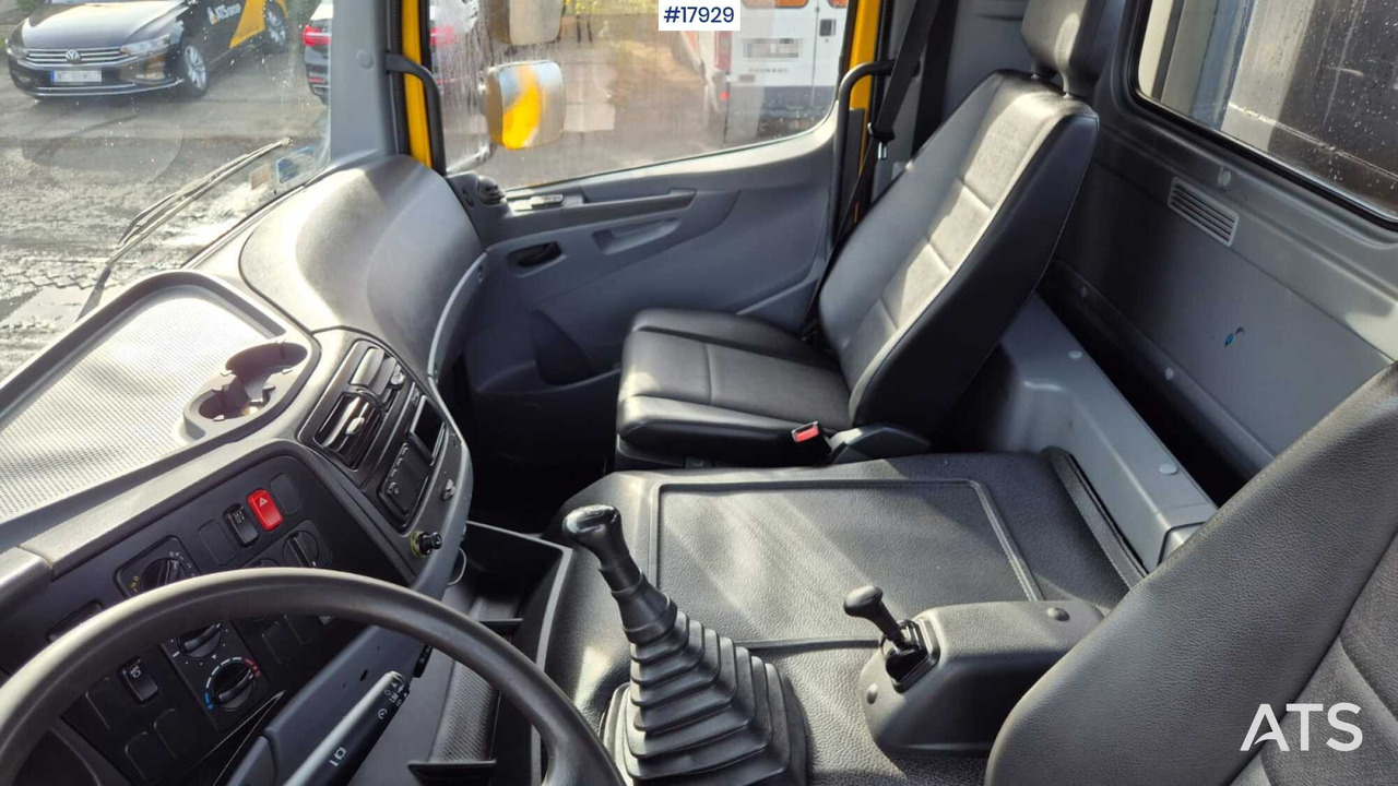 Tipper Mercedes-Benz 1824 4x4 dump truck (2005): picture 17