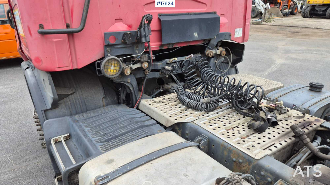 Tractor unit 2000 Scania 114L 380: picture 17