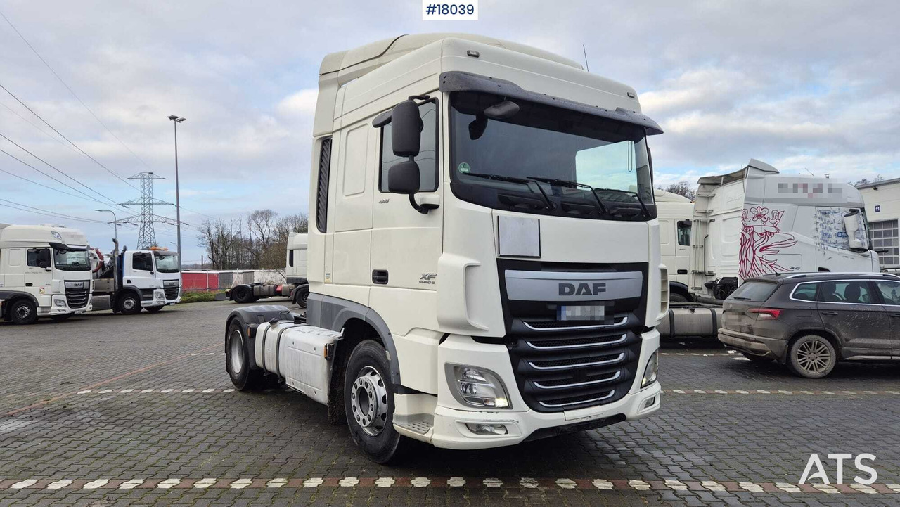 DAF XF 440 FT tractor unit (2017) Tipping hydraulics. - Tractor unit: picture 4 DAF XF 440 FT tractor unit (2017) Tipping hydraulics. - Tractor unit: picture 4