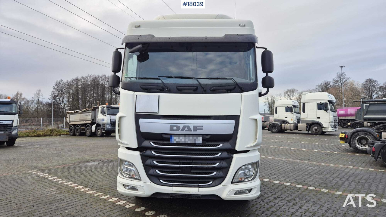 DAF XF 440 FT tractor unit (2017) Tipping hydraulics. - Tractor unit: picture 3 DAF XF 440 FT tractor unit (2017) Tipping hydraulics. - Tractor unit: picture 3