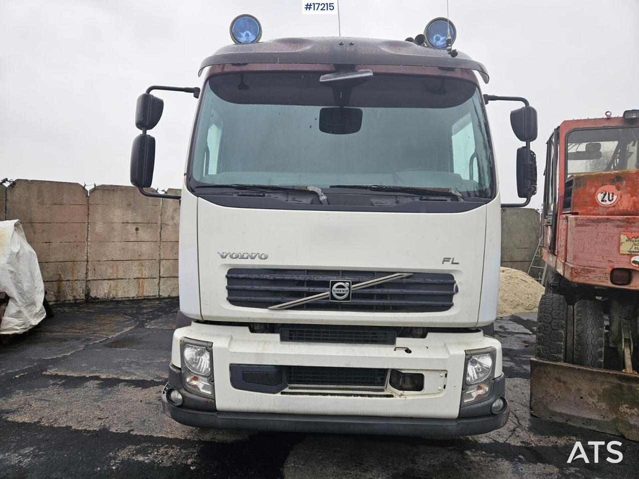 VOLVO FL4XR3 Three-way tipping (2006) - Tipper: picture 2 VOLVO FL4XR3 Three-way tipping (2006) - Tipper: picture 2