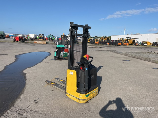 2007 Komatsu MWS10-1R Electric Stacker - Stacker: picture 4 2007 Komatsu MWS10-1R Electric Stacker - Stacker: picture 4