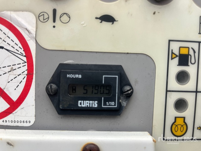 2008 Aichi SP14CJ 4WD Diesel Telescopic Boom Lift - Telescopic boom: picture 3 2008 Aichi SP14CJ 4WD Diesel Telescopic Boom Lift - Telescopic boom: picture 3