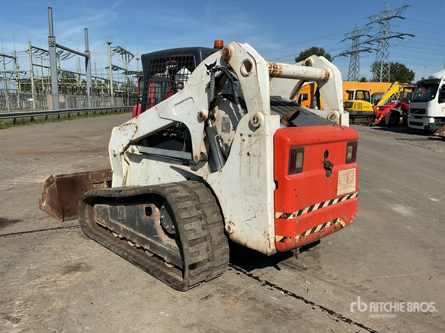 2009 Bobcat T300 Compact Track Loader - Compact track loader: picture 3 2009 Bobcat T300 Compact Track Loader - Compact track loader: picture 3