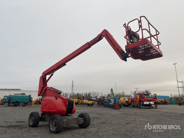 2011 JLG 600AJ 4WD Diesel Articulating Boom Lift - Articulated boom: picture 4 2011 JLG 600AJ 4WD Diesel Articulating Boom Lift - Articulated boom: picture 4