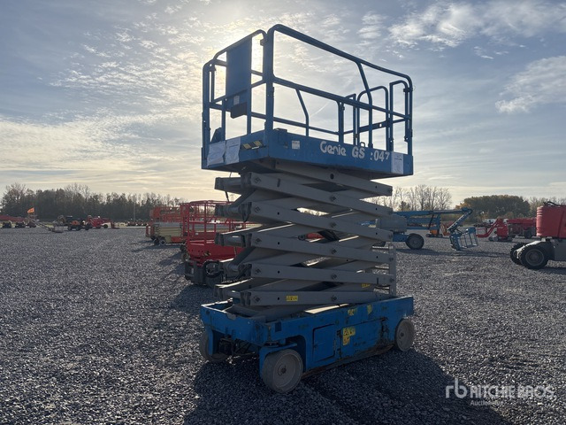 2015 Genie GS-4047 Electric Scissor Lift - Scissor lift: picture 4 2015 Genie GS-4047 Electric Scissor Lift - Scissor lift: picture 4
