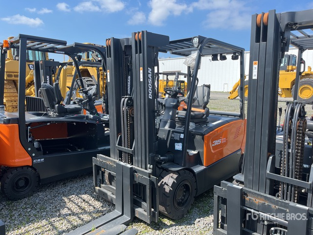 2024 Doosan B35X-7 PLUS - Electric forklift: picture 2 2024 Doosan B35X-7 PLUS - Electric forklift: picture 2