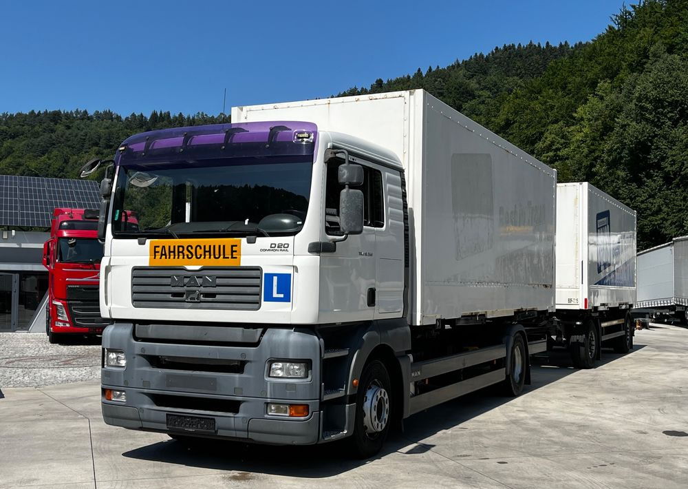 MAN TGA 18.350 6x2 D20 // BDF // Niski Przebieg // + Przyczepa Schmitz BDF // - Cab chassis truck: picture 2 MAN TGA 18.350 6x2 D20 // BDF // Niski Przebieg // + Przyczepa Schmitz BDF // - Cab chassis truck: picture 2