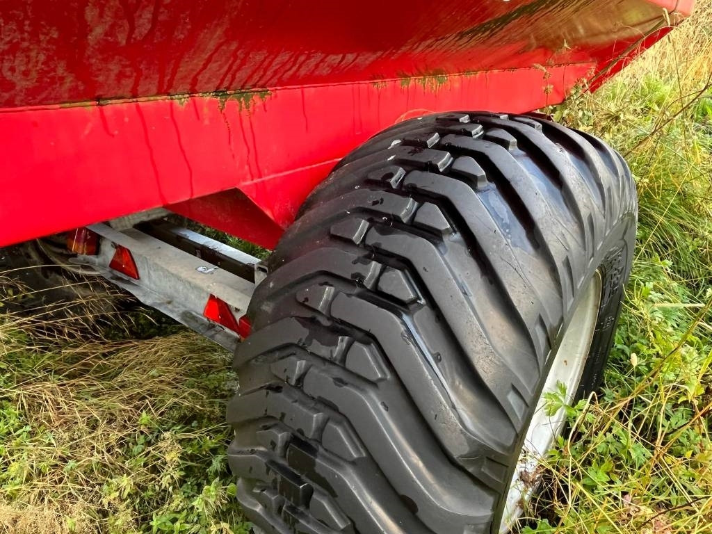 Slurry tanker GB 4.8 Guffen Fertilizer Spreader: picture 15