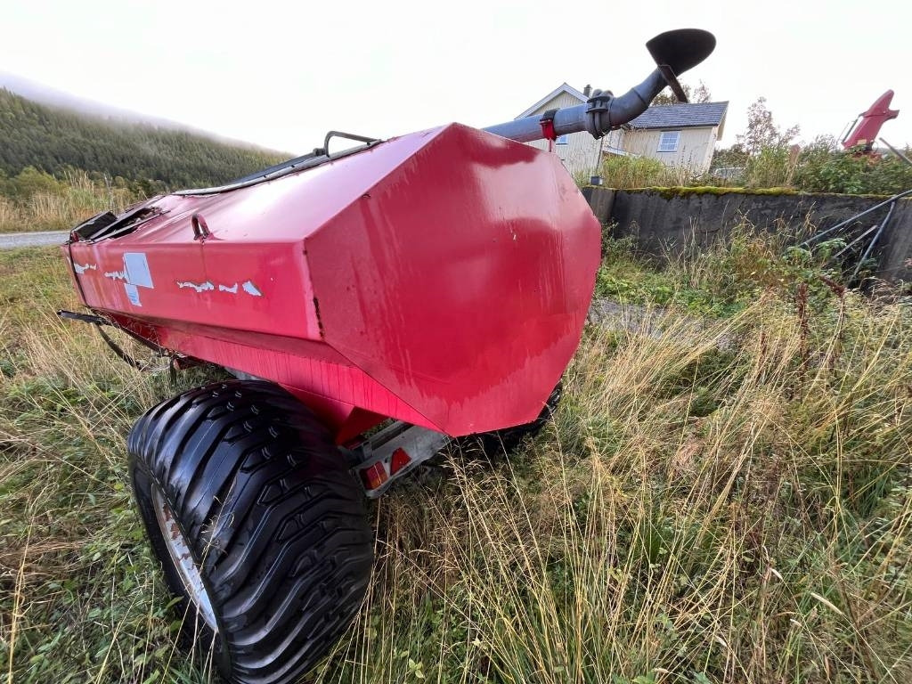 Slurry tanker GB 4.8 Guffen Fertilizer Spreader: picture 10