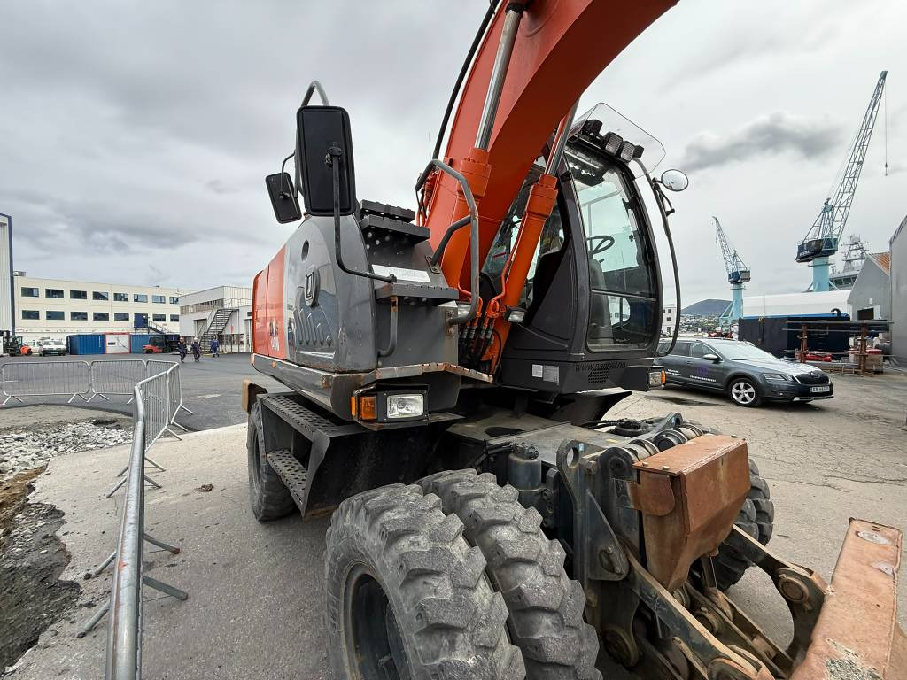 Hitachi ZX 140 W-3 leasing Hitachi ZX 140 W-3: picture 6