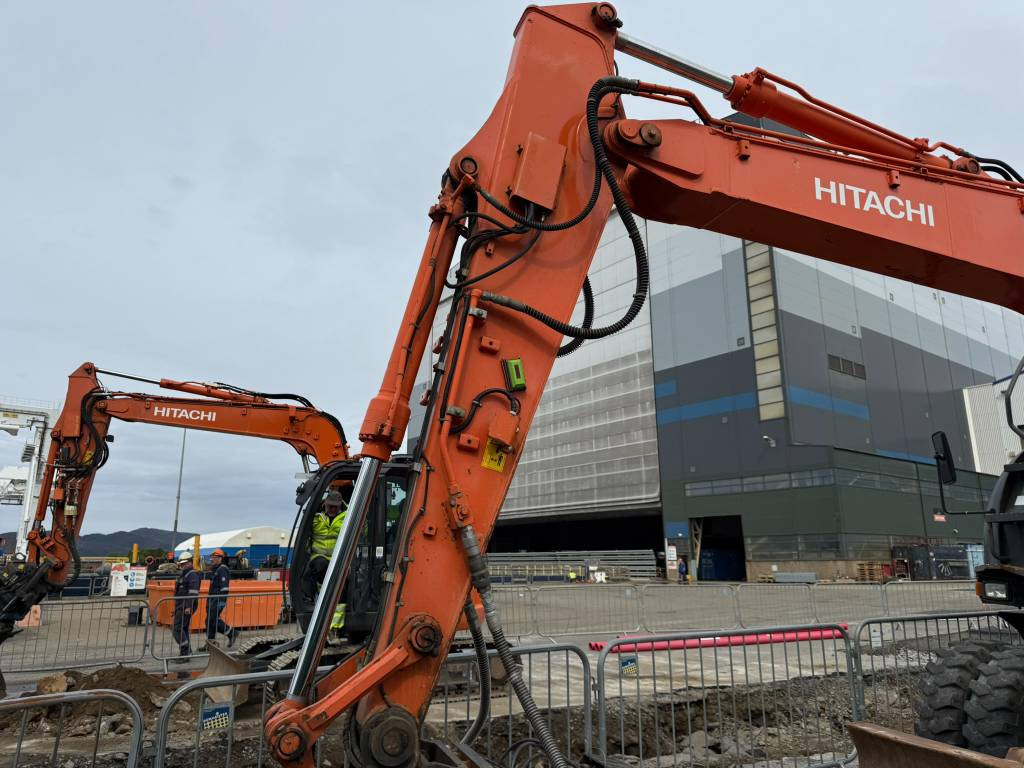 Hitachi ZX 140 W-3 leasing Hitachi ZX 140 W-3: picture 11