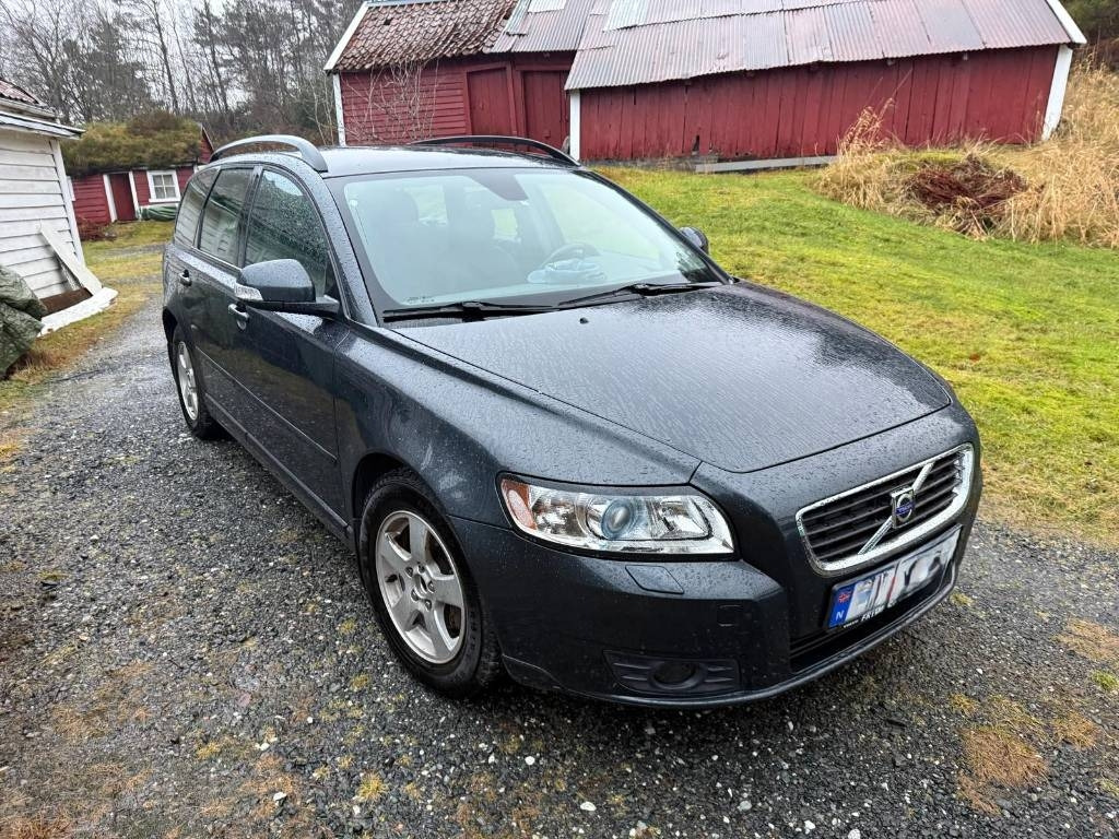 Volvo V50 - Car: picture 1 Volvo V50 - Car: picture 1