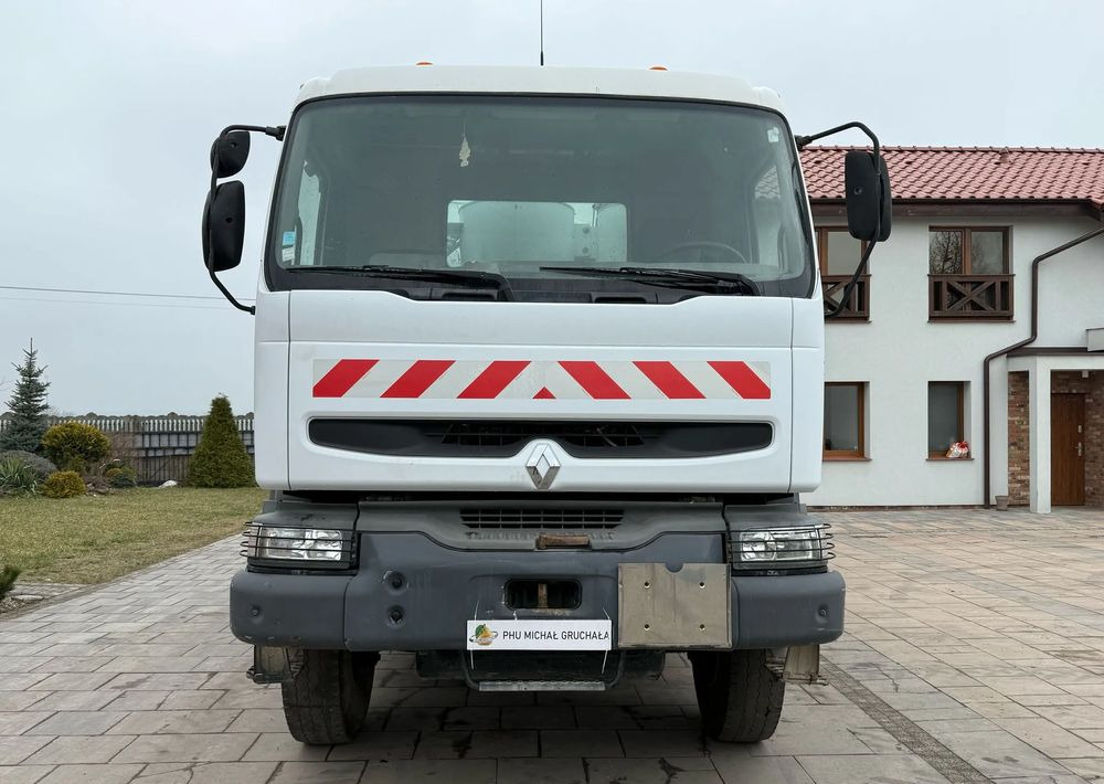 Renault Kerax 370 DCI - Tank truck: picture 2 Renault Kerax 370 DCI - Tank truck: picture 2