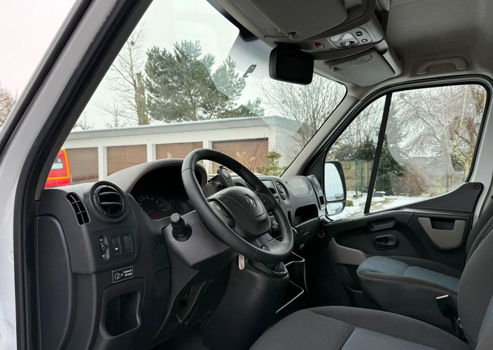 Renault Master - Closed box van: picture 5 Renault Master - Closed box van: picture 5