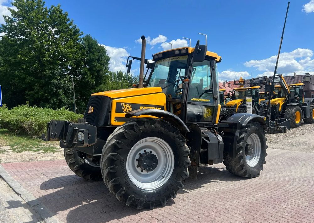 JCB Fastrac 2150 - Farm tractor: picture 1 JCB Fastrac 2150 - Farm tractor: picture 1